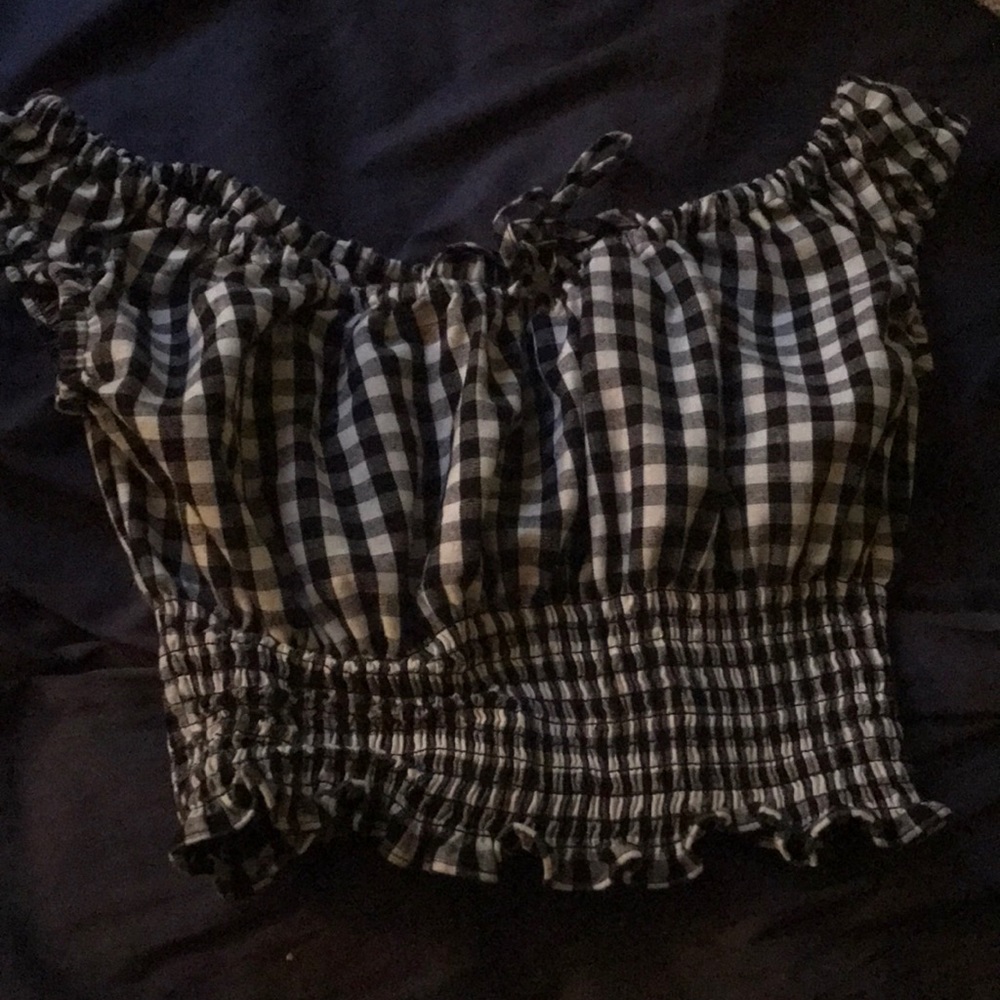 Brandy Melville shirt
